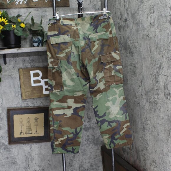 Urban Renewal Womens Upcycle Baggy Military Canvas Pants Green Camo M - Picture 2 of 9